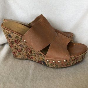 Nine West high wedges